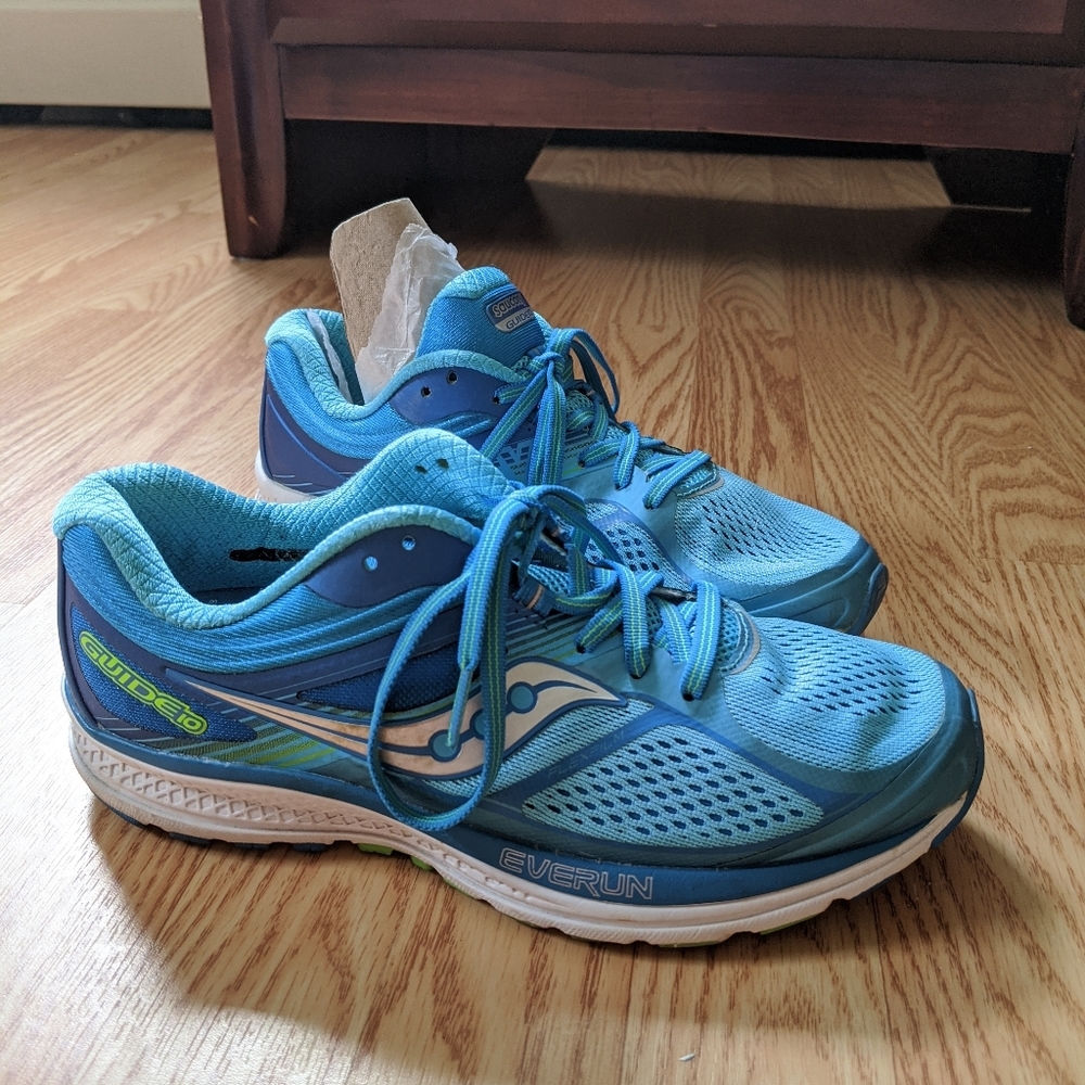 Saucony Guide 10 Running Shoes